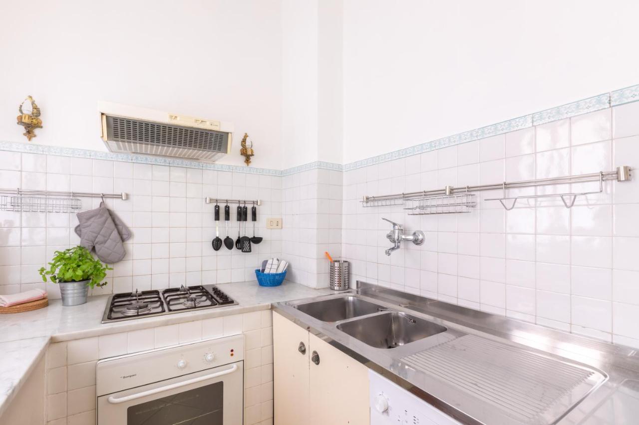 Spectacularly Bright, By Piazza Navona And The Pantheon - A/C, Wifi, Elevator Apartment Rome Bagian luar foto