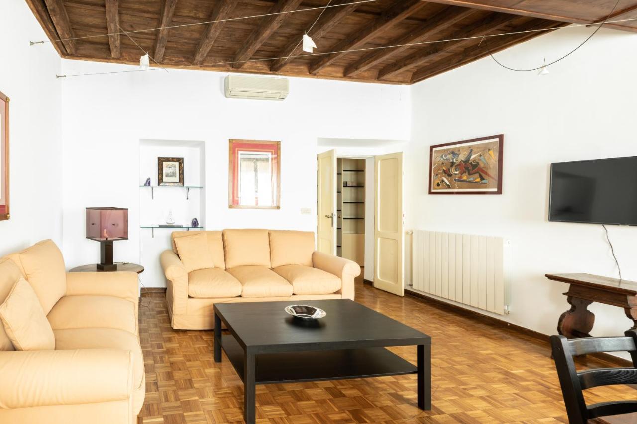 Spectacularly Bright, By Piazza Navona And The Pantheon - A/C, Wifi, Elevator Apartment Rome Bagian luar foto